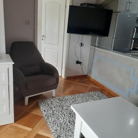 Loznicki Stan Na Dan 2 - Stan Na Dan Loznica Apartamento Exterior foto